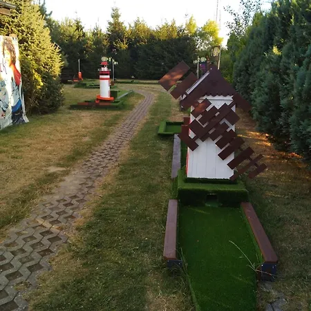 Szept & Mini Golf *